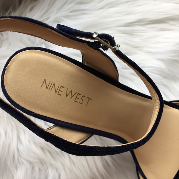 1 PAIR LEFT! Nine West velvet platform heel - Picture 6 of 7